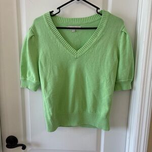 LOFT Green V-Neck Short Sleeve Sweater Size M